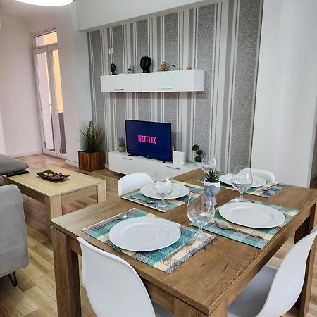 2E Apartment Myslym Shyri Tirana Exterior photo