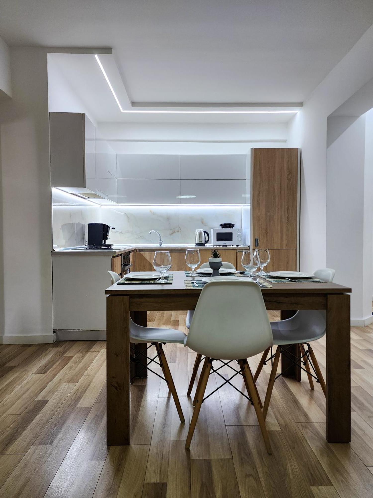 2E Apartment Myslym Shyri Tirana Exterior photo